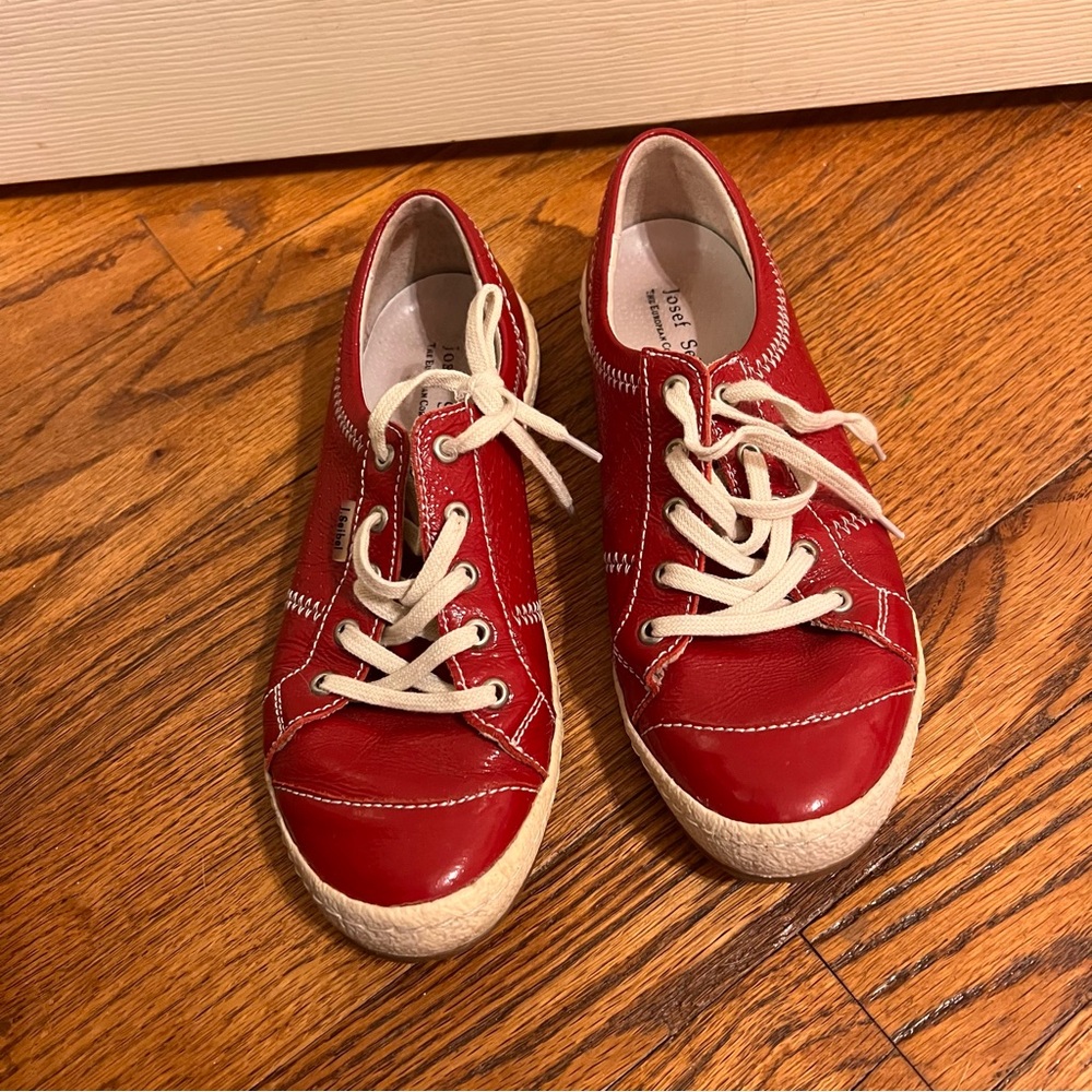 Red patent Leather Josef Seibel Women’s European Comfort Shoes Size 37 US 6.5 -7